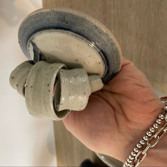 Vintage Handcrafted signed Pottery Set - Picture 9 of 10